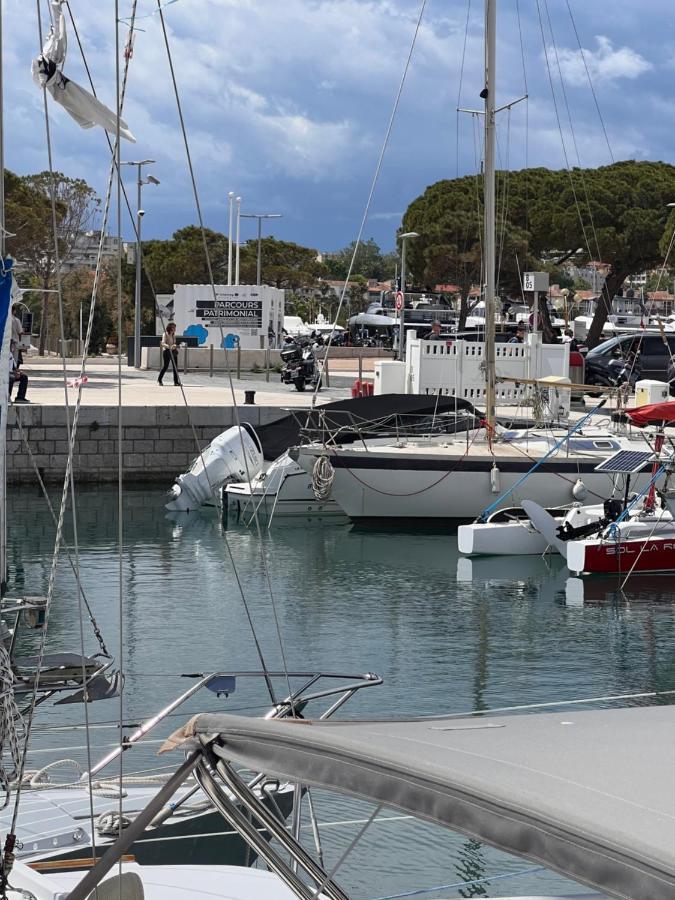 Location Antibes Buitenkant foto