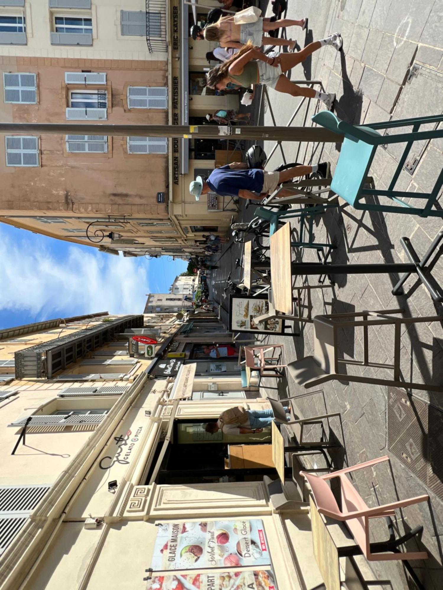 Location Antibes Buitenkant foto